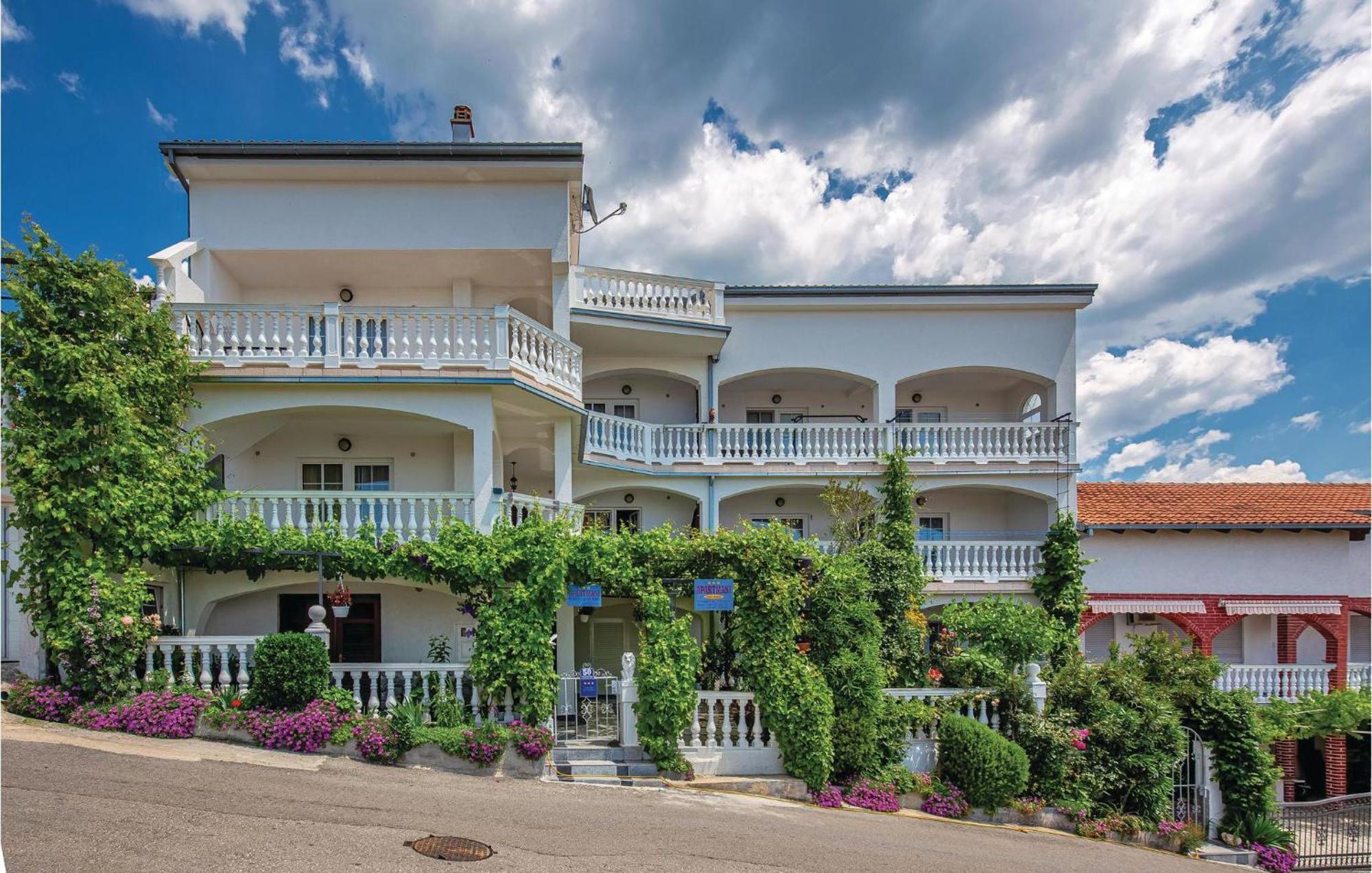 Stunning Apartment In Crikvenica With Wifi Exteriér fotografie